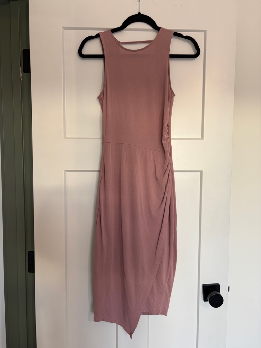 Dynamite Dusty Rose Sleeveless Midi Dress